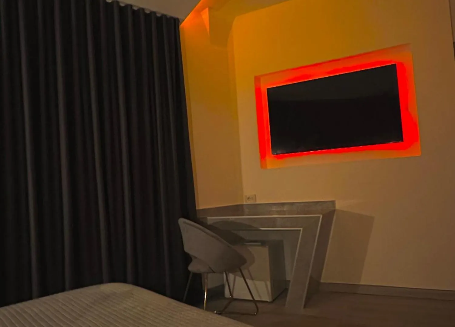 Corsaro Etna Rooms Motta Sant' Anastasia 0*,  Italy